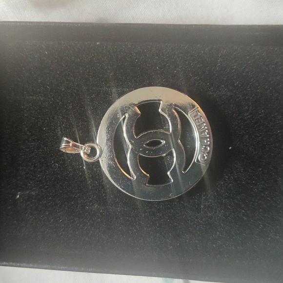 Chanel Authentic Topaz Stones White CC's Pendant 925 Sterling Silver Necklace - Picture 3 of 5